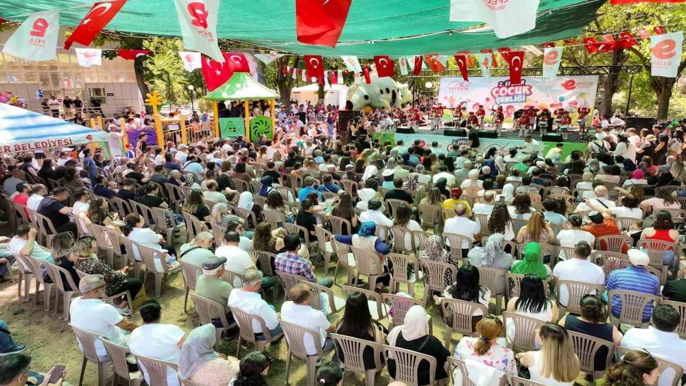 Efeler&rsquo;de &ccedil;ocuklar i&ccedil;in interaktif tiyatro zamanı

