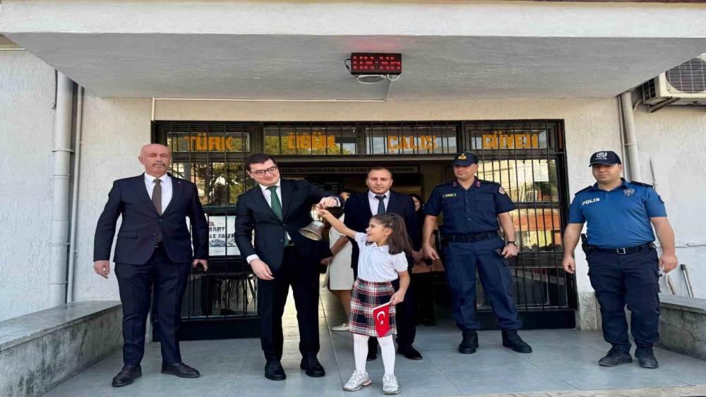 Bozdoğan&rsquo;da yeni eğitim yılının ilk ders zili &ccedil;aldı
