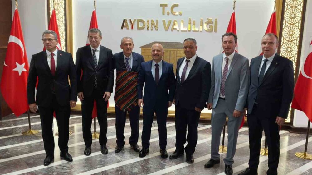 İlin Ahisi&rsquo;ne &ouml;d&uuml;l&uuml;n&uuml; Aydın Valisi Varol verdi
