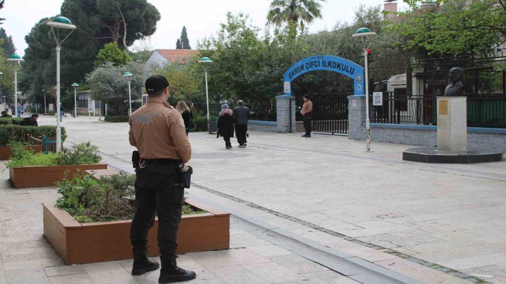 Aydın&rsquo;da okul &ccedil;evrelerinde ilk g&uuml;n denetimi
