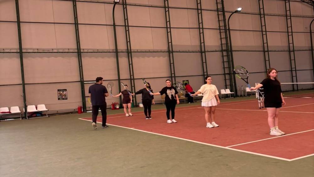 Aydın&rsquo;da &ouml;ğrenciler tenis kortuyla buluştu
