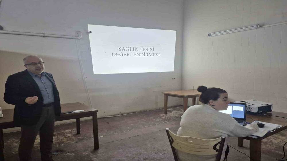 Atat&uuml;rk Devlet Hastanesi&rsquo;nde değerlendirme toplantısı ger&ccedil;ekleştirildi