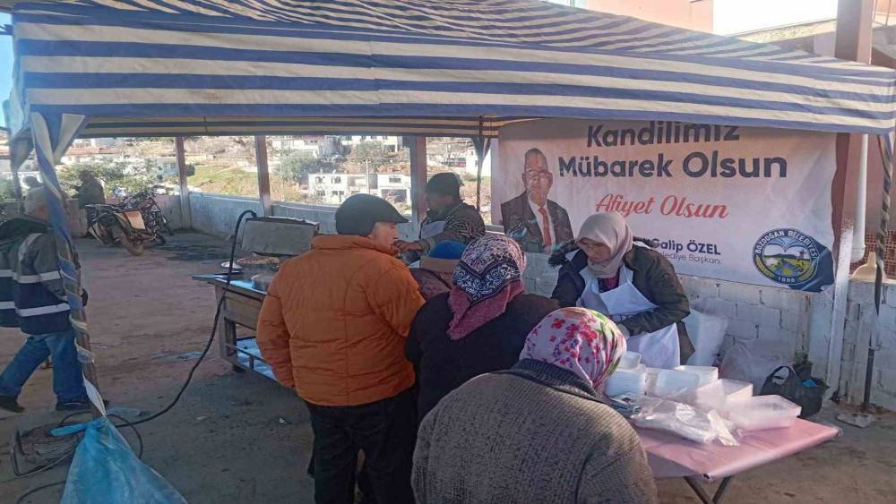 Bozdoğan Belediyesi&rsquo;nden vatandaşa lokma ikramı