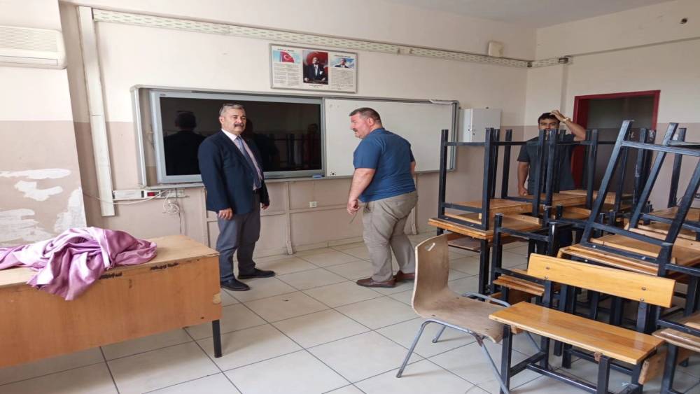 Efeler’de okullar yeni eğitim öğretim yılına hazırlanıyor