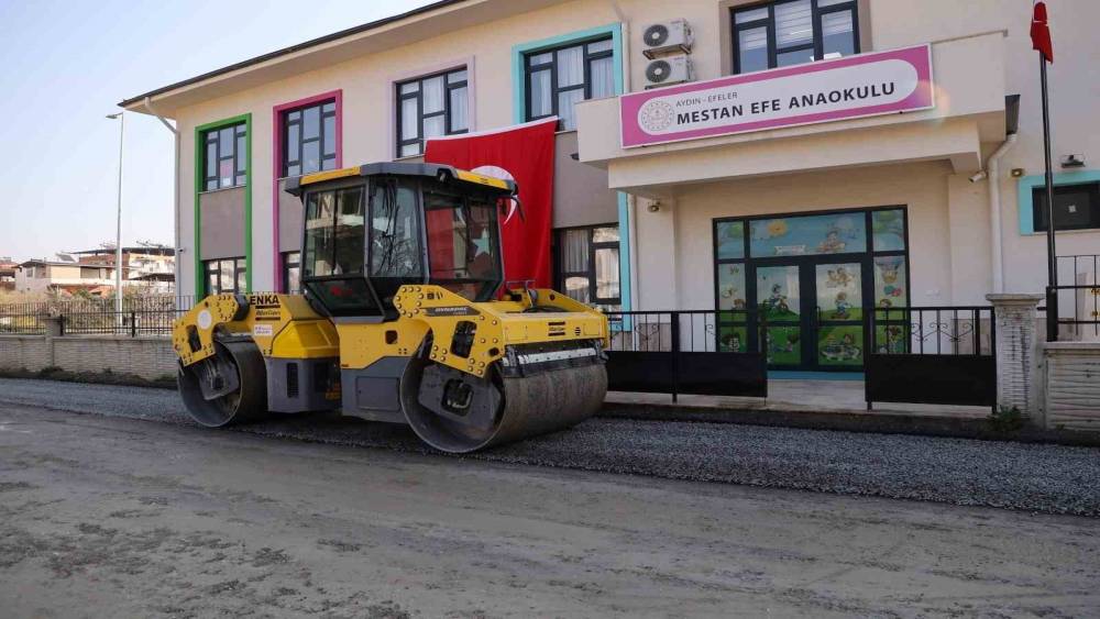 Efeler Belediyesi&rsquo;nden Umurlu&rsquo;da yol &ccedil;alışması