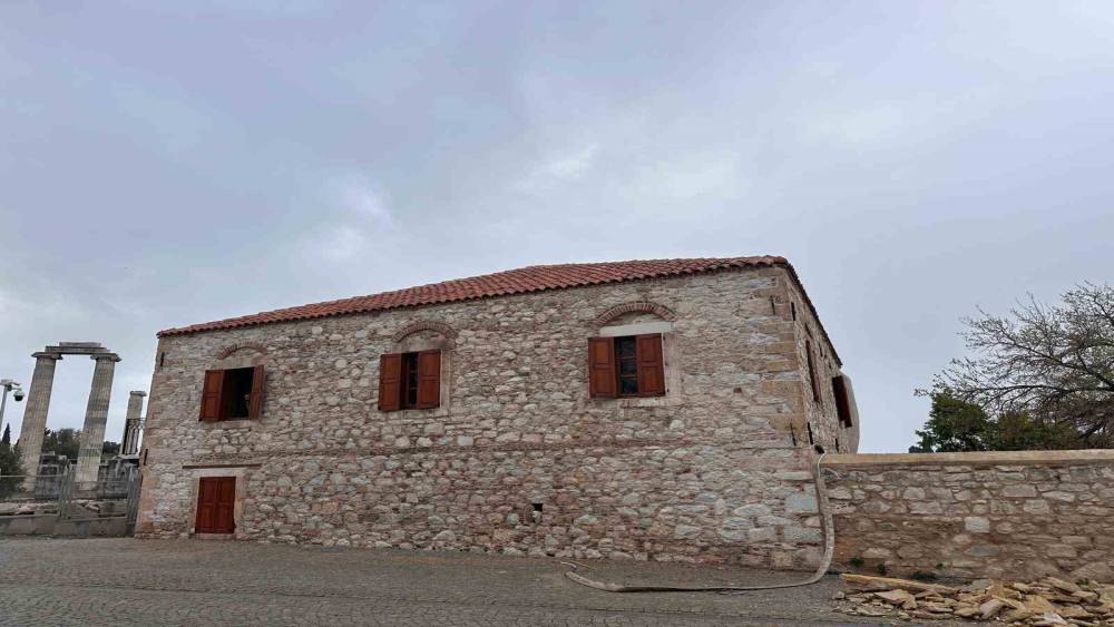 Didim&rsquo;de restorasyonu tamamlanan bina, Turizm Lisesi&rsquo;ne devredildi
