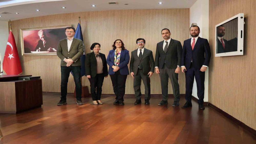 Aydın Havalimanı uluslararası ticari u&ccedil;uşlara hazırlanıyor
