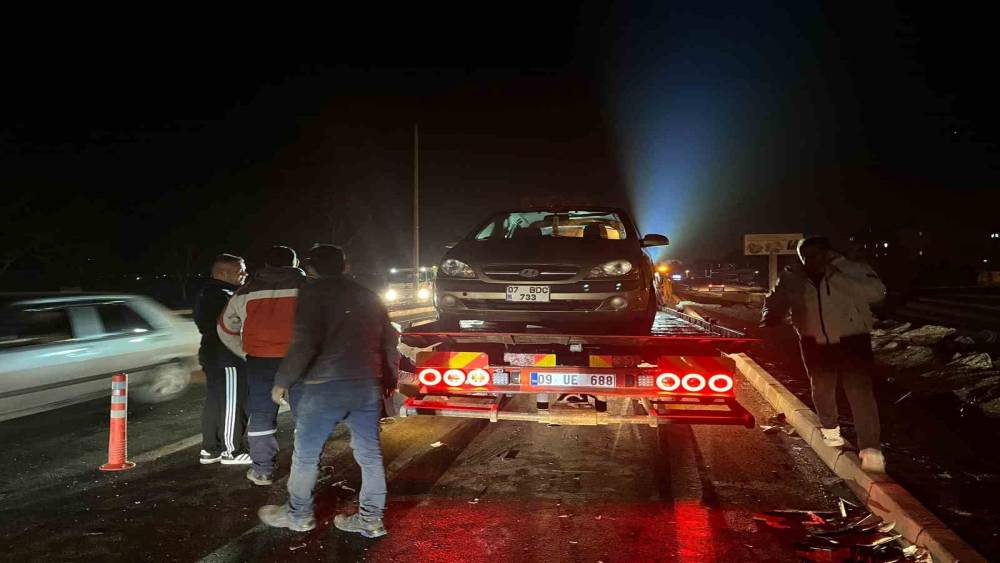 İncirliova&rsquo;da trafik kazası: 2 yaralı
