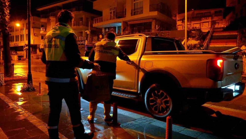 &Ouml;ğrenciler g&uuml;ne Didim Belediyesi&rsquo;nin destek paketiyle başlıyor