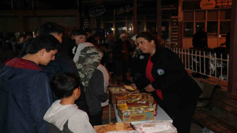 Bozdoğan Belediyesi&rsquo;nden Kadir Gecesi&rsquo;nde vatandaşlara ikram
