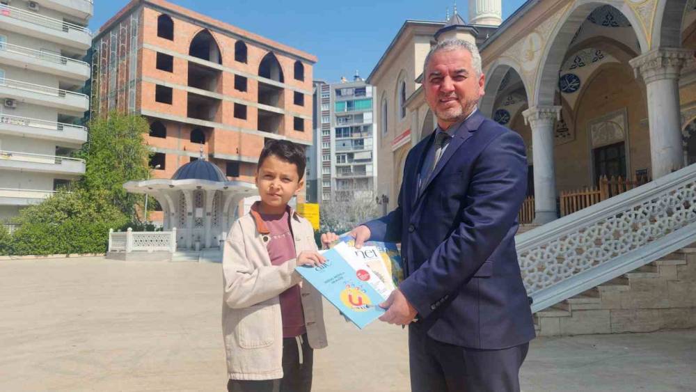 Minik &Ouml;mer&rsquo;in har&ccedil;lığı Kur&rsquo;an kursuna pencere oldu
