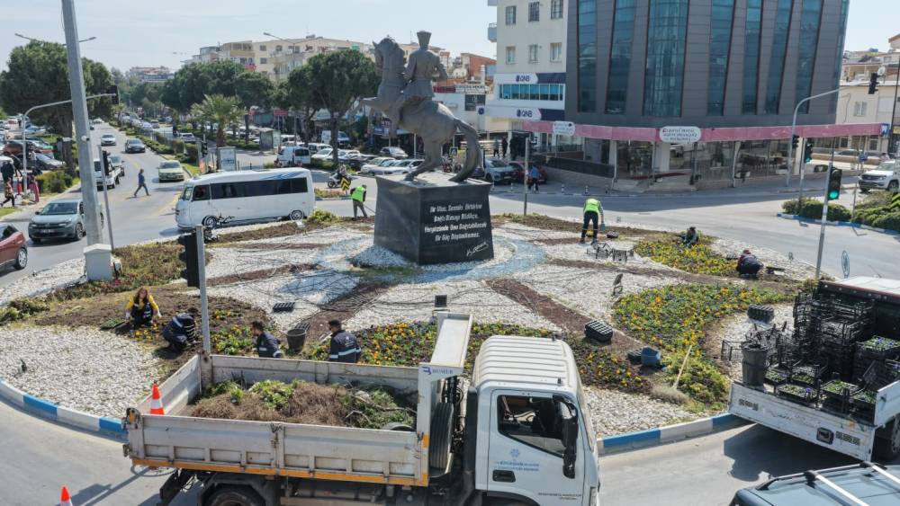 B&uuml;y&uuml;kşehir&rsquo;den Didim&rsquo;de bayram temizliği
