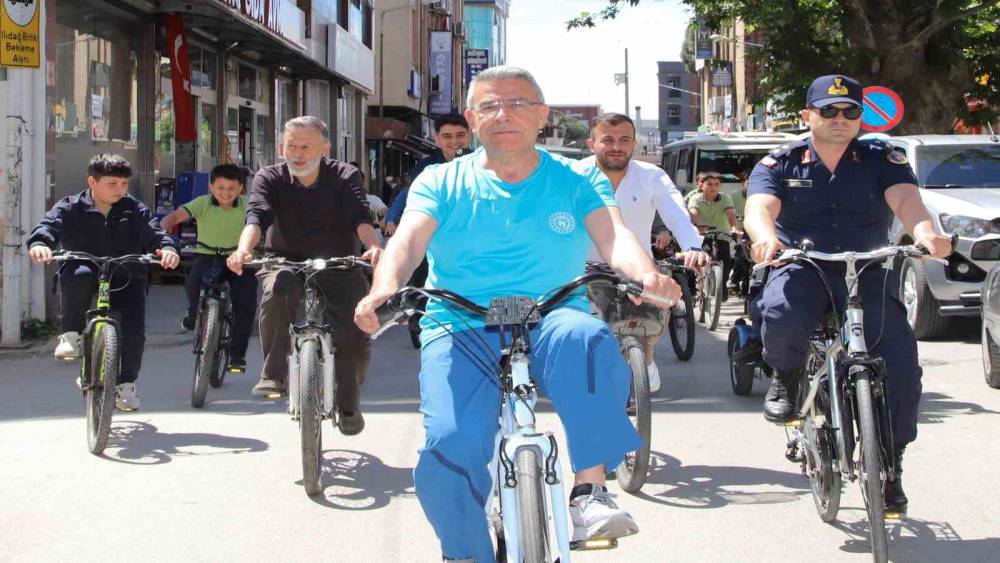 K&ouml;şk&rsquo;te 19 Mayıs coşkusu pedal &ccedil;evirerek kutlandı
