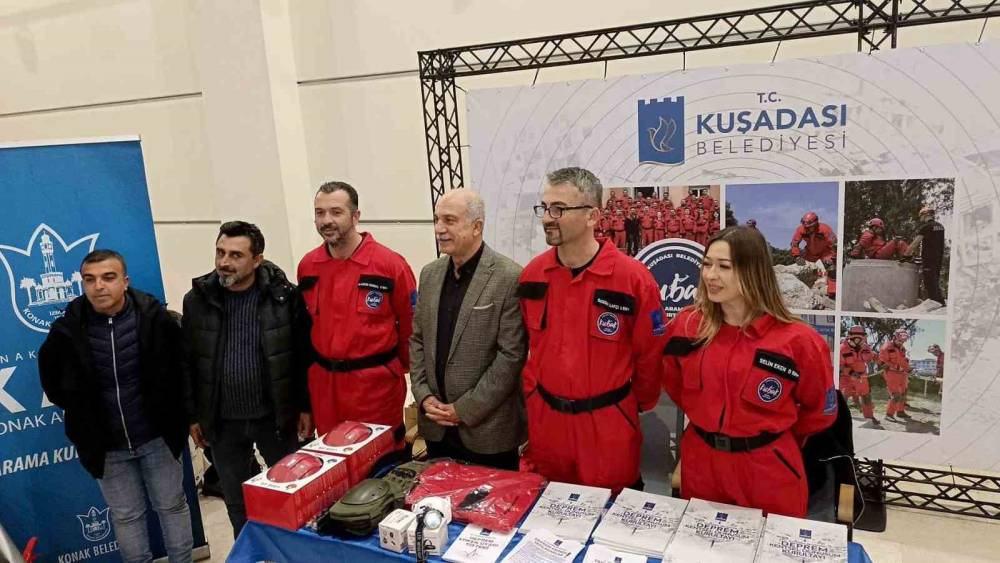 Kuşadası Belediyesi depreme karşı aldığı &ouml;nlemleri İzmir&rsquo;de anlattı