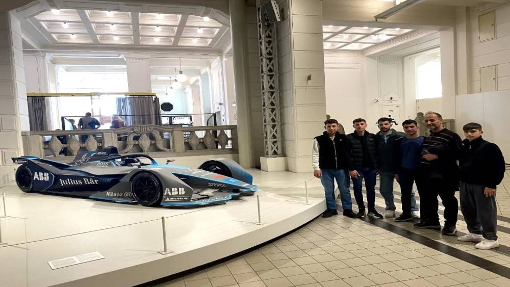 Yenipazarlı gen&ccedil; ustalar Avrupa&rsquo;dan d&ouml;nd&uuml;
