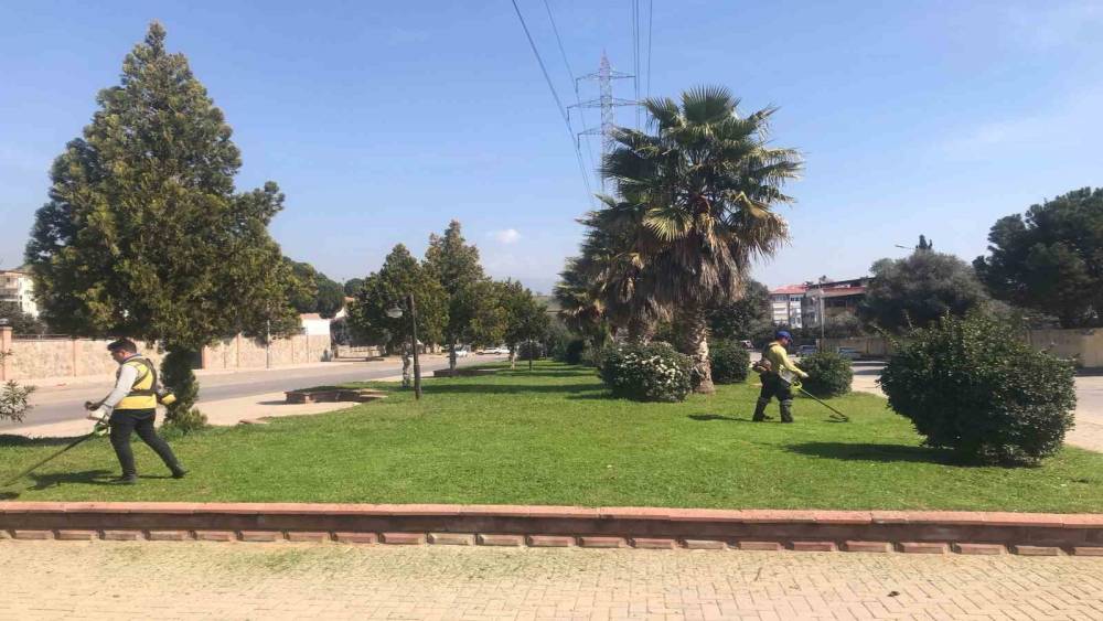 B&uuml;y&uuml;kşehir sahaya indi, Nazilli bayrama hazırlandı
