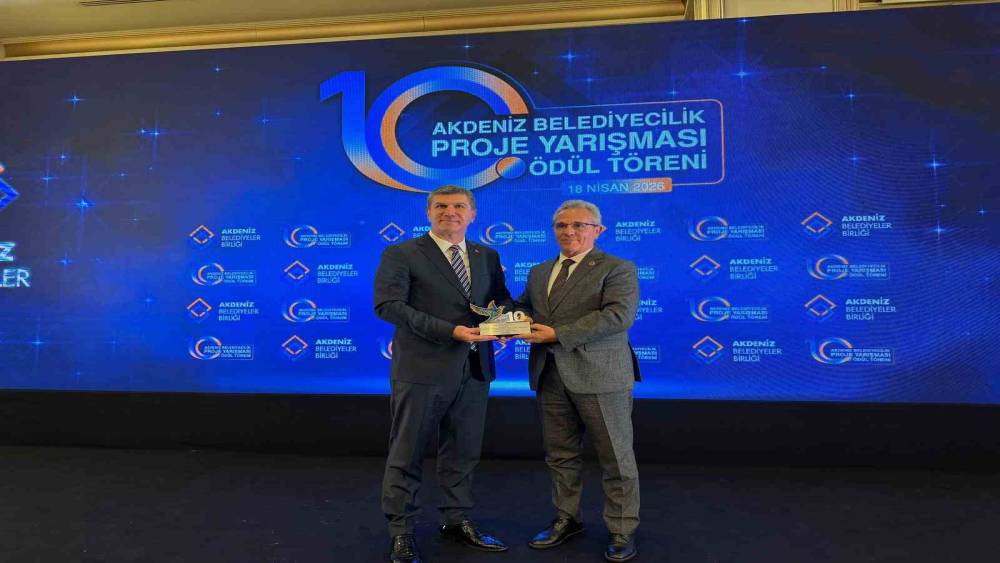 Nazilli&rsquo;nin &rsquo;Mobil Masal Bah&ccedil;esi&rsquo; projesi T&uuml;rkiye birincisi oldu