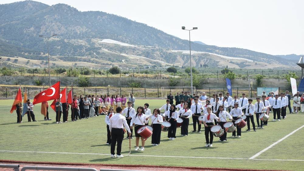 Buharkent’te 19 Mayıs etkinliklerle kutlandı
