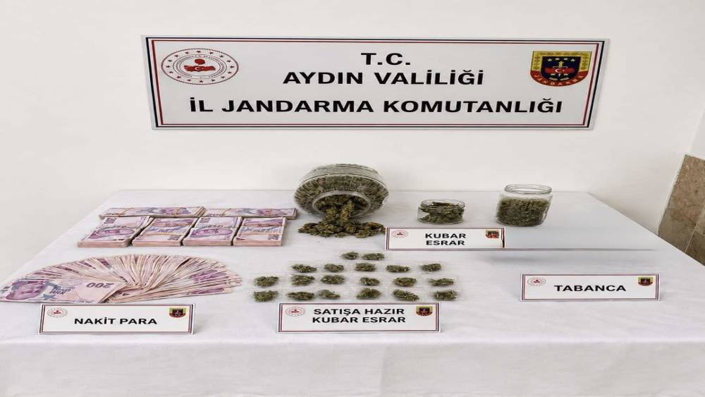 Uyuşturucu alışverişine su&ccedil;&uuml;st&uuml;: 2 g&ouml;zaltı
