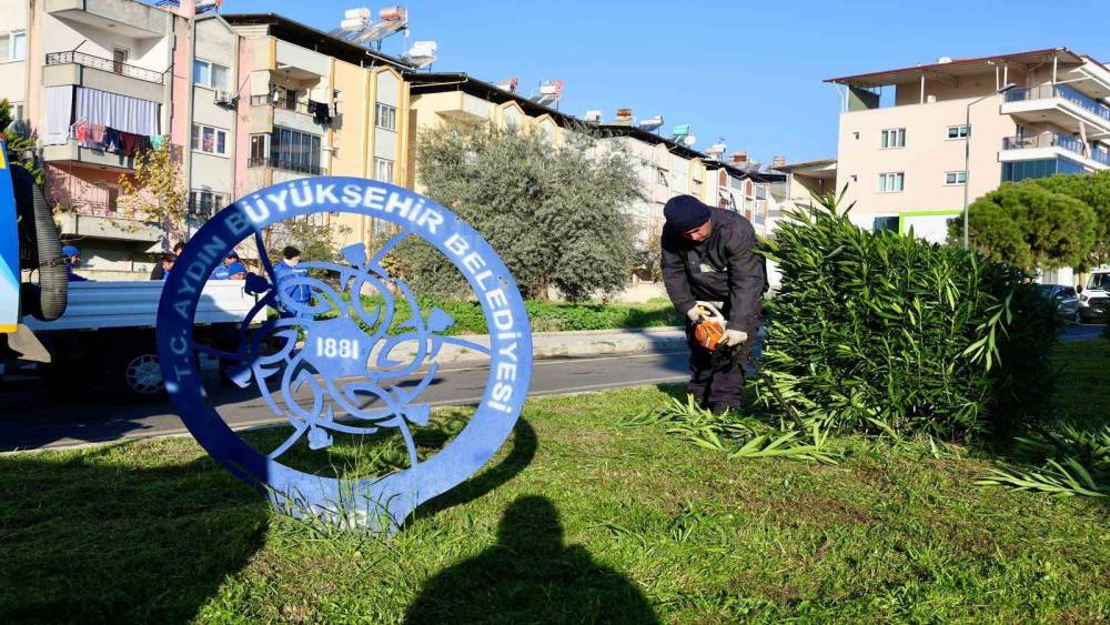 Aydın B&uuml;y&uuml;kşehir den Nazilli de temizlik ve bakım &ccedil;alışması