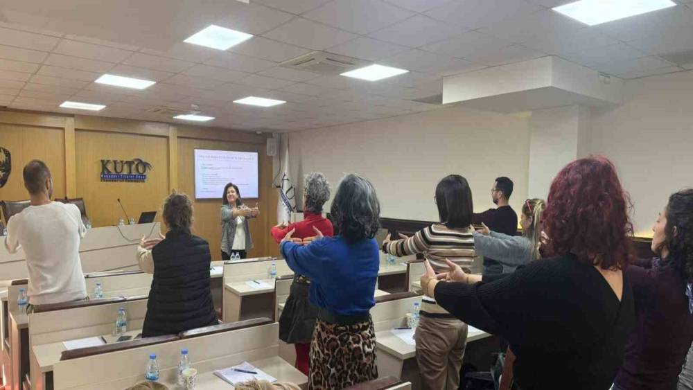 KTO&rsquo;da  M&uuml;şteri ile İletişim ve M&uuml;şteri Deneyimi eğitimi