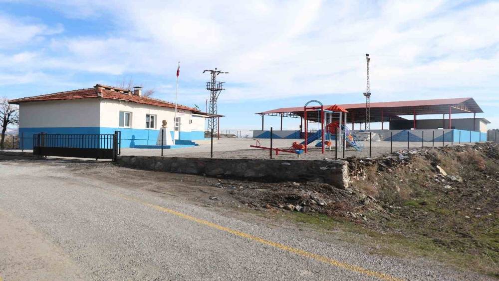 Bozdoğan&rsquo;da sosyal tesisler yenileniyor
