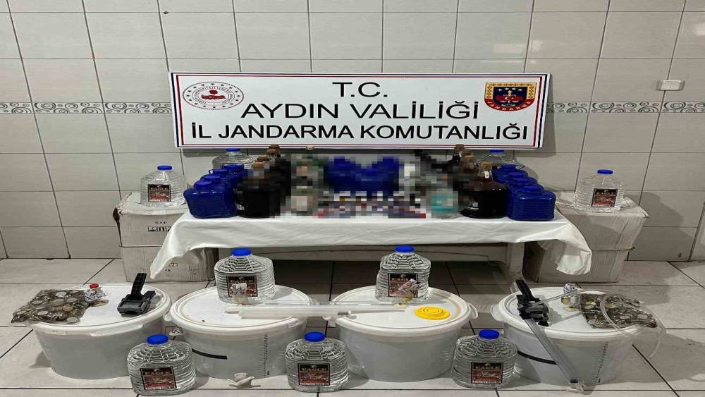 Aydın&rsquo;da jandarmadan sahte alkol operasyonu
