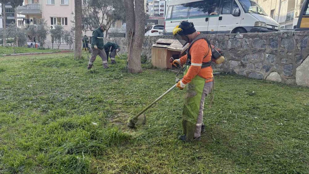 Kuşadası Belediyesi daha temiz ve daha yeşil bir kent i&ccedil;in &ccedil;alışıyor
