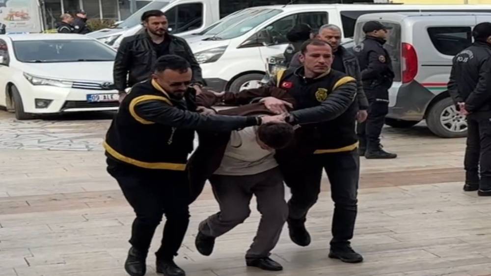 Silahlı saldırıda &ouml;len &Ouml;zl&uuml;er kardeşlerin katil zanlısı tutuklandı