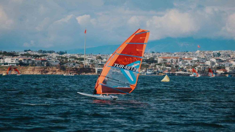 Yelken Şampiyonası, Didim Belediyesi&rsquo;nin ev sahipliğinde başladı