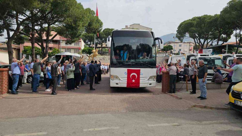 KUYUCAKLI HACILAR DUALARLA UĞURLANDI