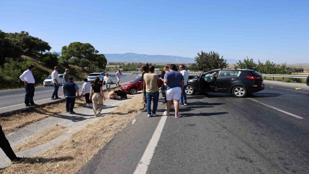 Tankerden dökülen balık yağı karayolunu savaş alanına çevirdi
