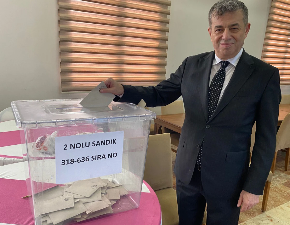 23 YILLIK BAŞKAN K&Uuml;NKC&Uuml; BİR KEZ DAHA ZİRVEDE