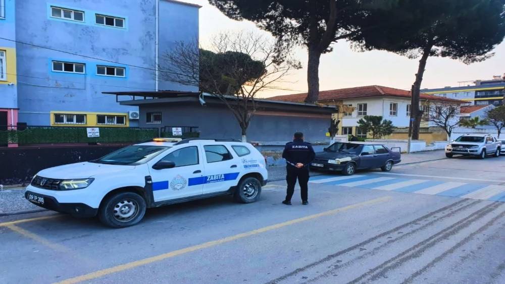 Okullar a&ccedil;ıldı, Germencik&rsquo;te zabıta denetimlere başladı
