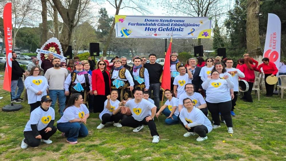 Efeler&rsquo;de &ouml;zel &ccedil;ocuklar Pınarbaşı&rsquo;nda bir araya geldi
