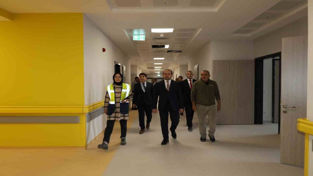 AYDIN ŞEHİR HASTANESİ’NDE SON HAZIRLIKLAR YAPILIYOR