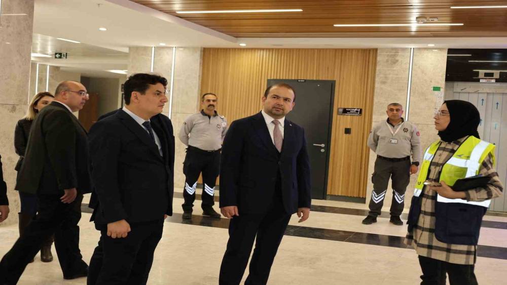 AYDIN ŞEHİR HASTANESİ’NDE SON HAZIRLIKLAR YAPILIYOR
