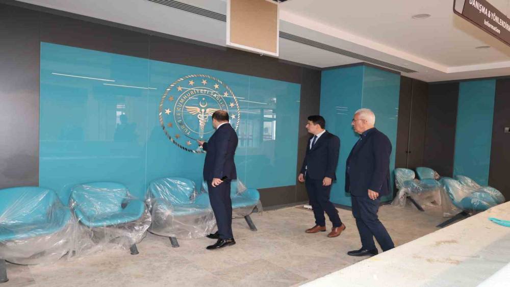 AYDIN ŞEHİR HASTANESİ’NDE SON HAZIRLIKLAR YAPILIYOR