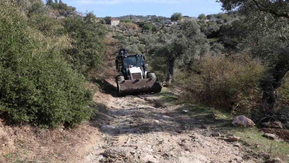 Muhtarların talepleri Başkan Çerçioğlu’nun öncülüğünde hayata geçiriliyor