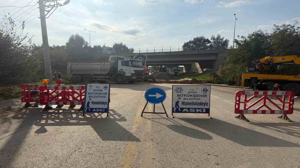Aydın Büyükşehir Zeybek Mahallesi’nde alt yapı çalışması gerçekleştirdi
