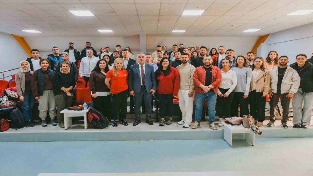 Y&uuml;zme Antren&ouml;rl&uuml;k Kursu Aydın&rsquo;da başladı
