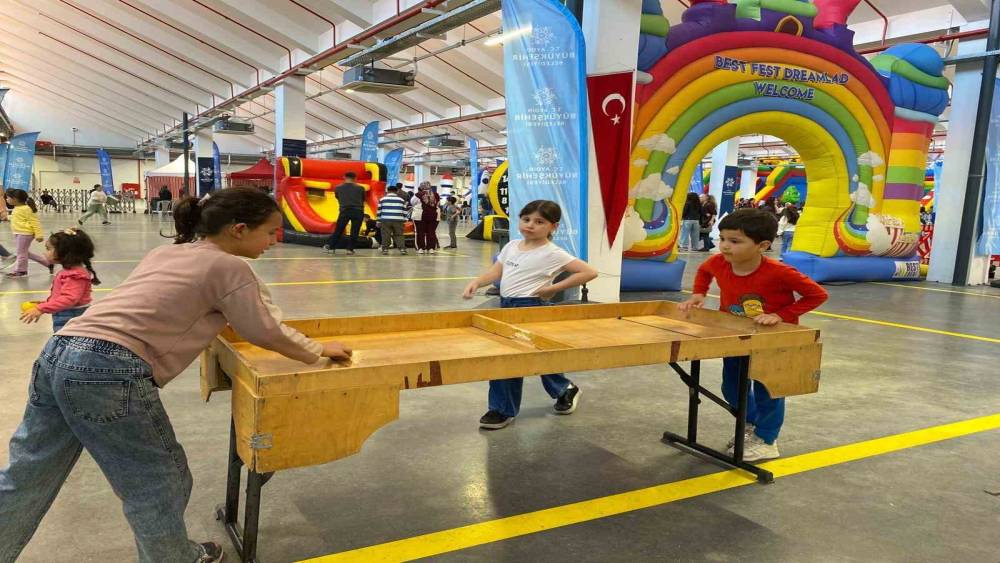 Aydın B&uuml;y&uuml;kşehir&rsquo;den &ccedil;ocuklara &uuml;&ccedil; g&uuml;n s&uuml;ren etkinlik
