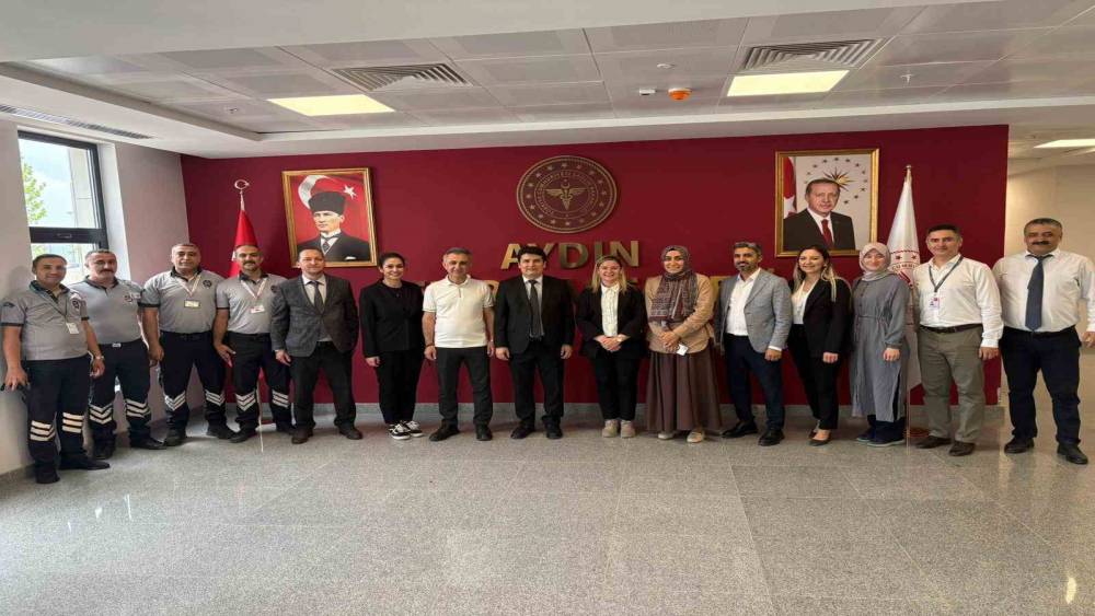 Aydın Şehir Hastanesi&rsquo;nde personelin bayramı kutlandı
