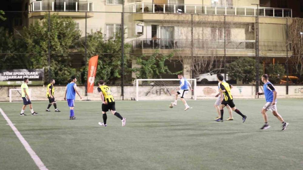 Yenipazar Belediyesi halı saha turnuvası i&ccedil;in kayıtlar başladı
