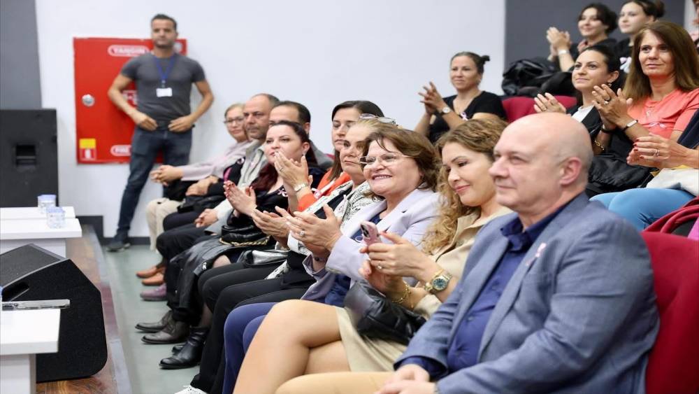 DİDİM’DE MEME KANSERİ FARKINDALIK ETKİNLİĞİ GERÇEKLEŞTİRİLDİ