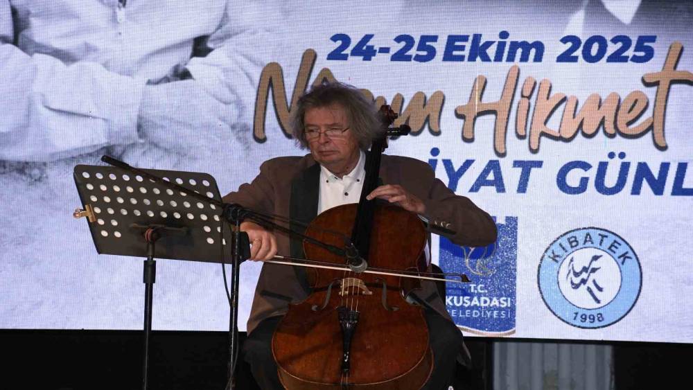 KUŞADASI’NDA NAZIM’IN DİZELERİ 9 FARKLI DİLDE YANKILANDI