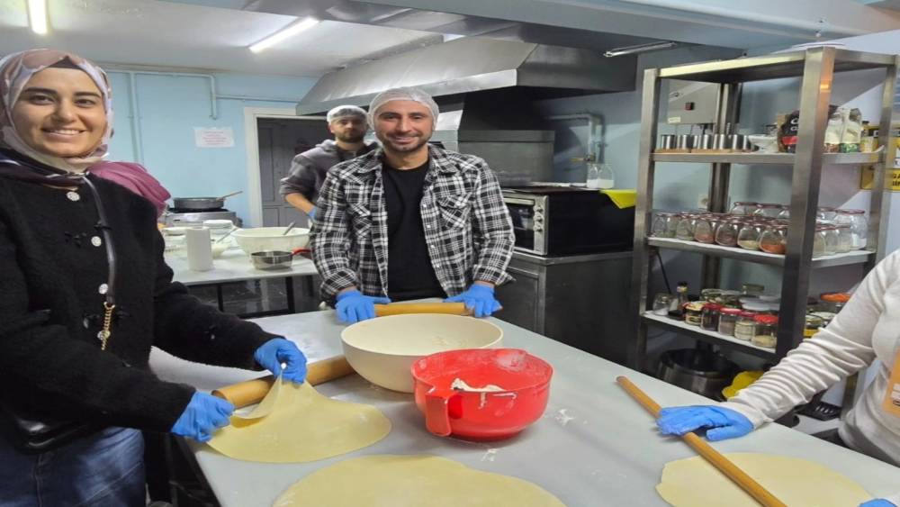 Bu kez &ouml;ğreten değil, &ouml;ğrenen oldular
