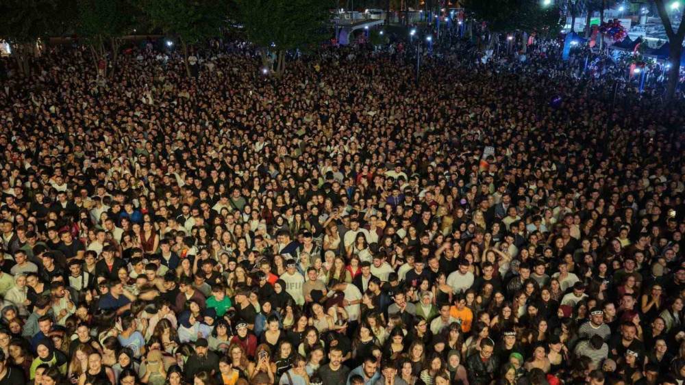 Aydınfest coşkuyla başladı, Tekstil Park doldu taştı