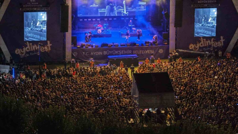 Aydınfest coşkuyla başladı, Tekstil Park doldu taştı