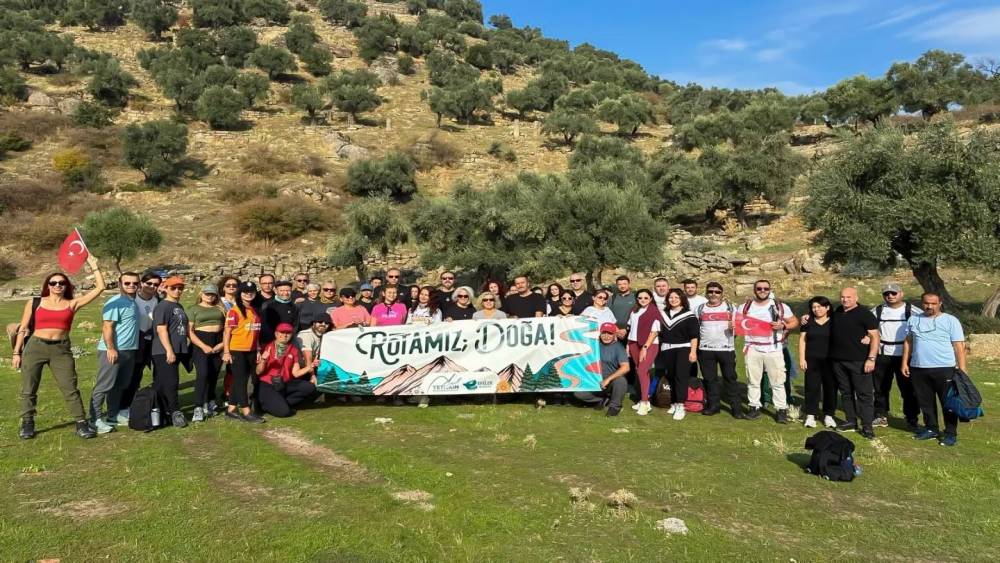 Efeler&rsquo;den Alinda Antik Kenti&rsquo;ne Cumhuriyet y&uuml;r&uuml;y&uuml;ş&uuml;
